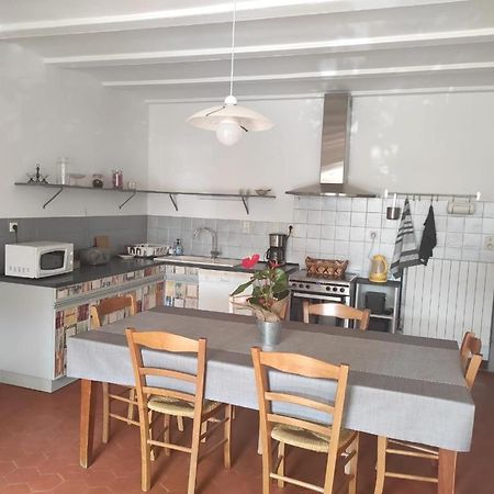 Gite Chez L'Oncle Jules Velesmes-Echevanne Kültér fotó