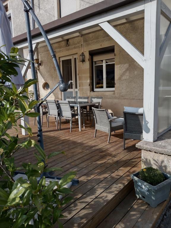 Gite Chez L'Oncle Jules Velesmes-Echevanne Kültér fotó